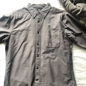 Uniqlo Long Sleeve Button Up Shirt